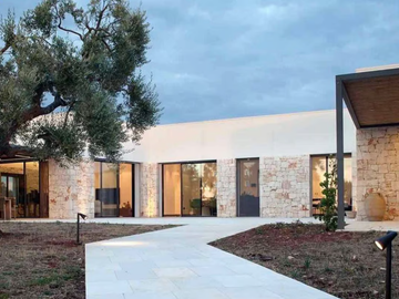 WOODEN-ALUMINUM SKYLINE SLIDING - Lift and slide aluminium and wood patio door by CARMINATI SERRAMENTI - view 2